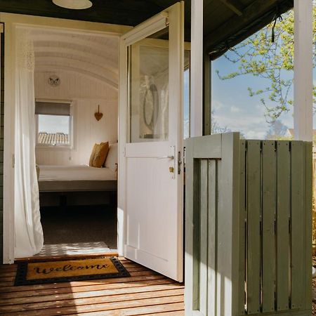 Little England Retreats - Cottage, Yurt And Shepherd Huts Othery Ngoại thất bức ảnh