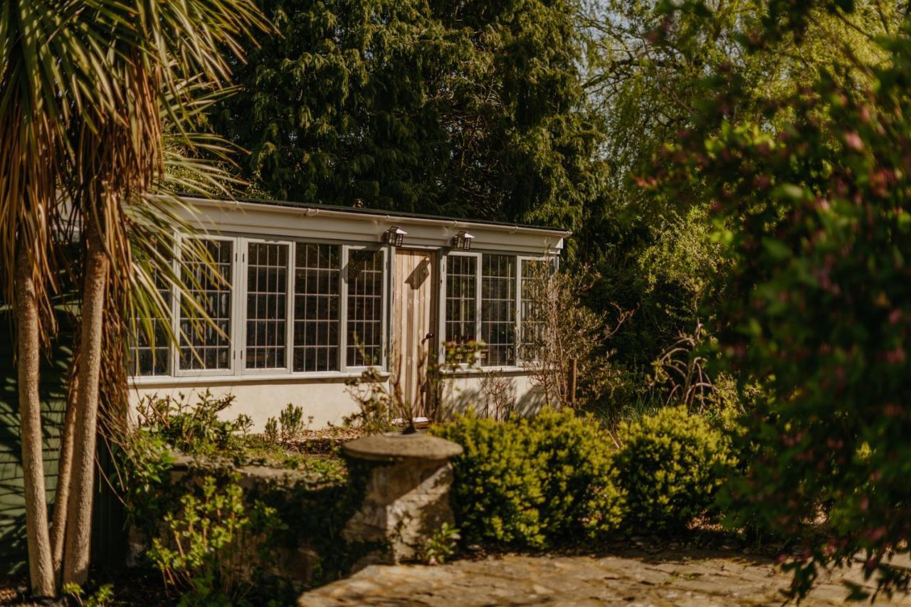 Little England Retreats - Cottage, Yurt And Shepherd Huts Othery Ngoại thất bức ảnh